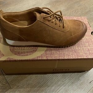 New Born women’s tan Casual Shoes